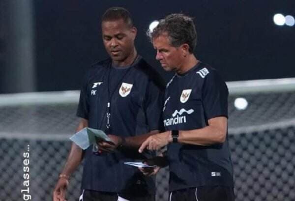 Patrick Kluivert Bocorkan Kriteria Pemain yang Diturunkan Lawan Irak