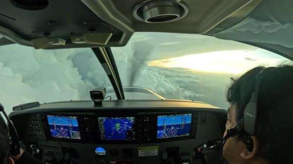 Arahan Prabowo, Lima Pesawat Operasi Modifikasi Cuaca di Jakarta dan Jabar