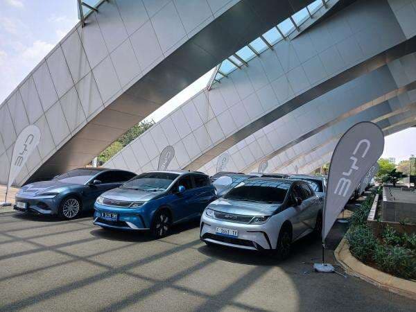 Akui Kalah Teknologi, CEO Ford Sebut Invasi Mobil Listrik China Bisa Bikin Brand AS Gulung Tikar