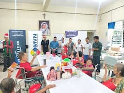 Senyum Oma-Opa Rumah Jompo Wisma Sahabat Baru Sambut Hangat MVN-MNC Peduli