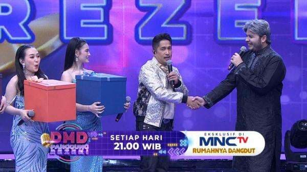 Penari Ular Cilik Gizka dengan Mata Kiri Tak Bisa Melihat Bikin Haru di DMD Panggung Rezeki