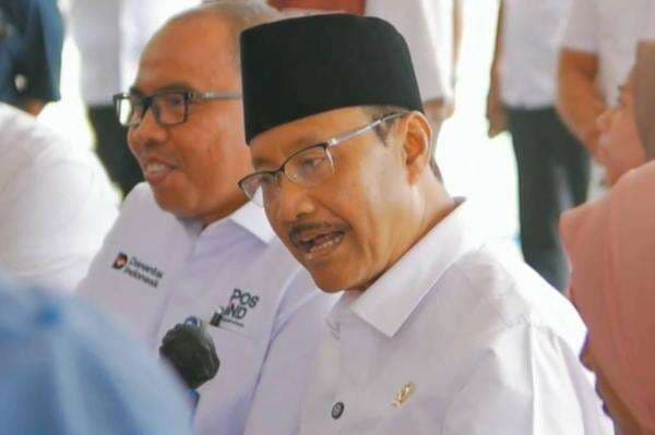 Kemensos dan Dirut PT Pos Indonesia Pantau Langsung Penyaluran BLT Kesra 2025 di Surabaya