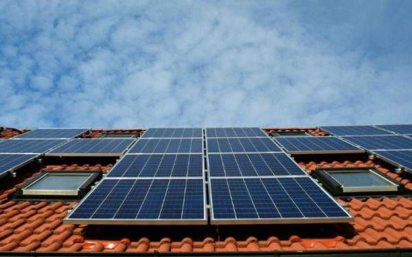 AS Lanjutkan Investigasi Atas Panel Surya Impor Asal RI 