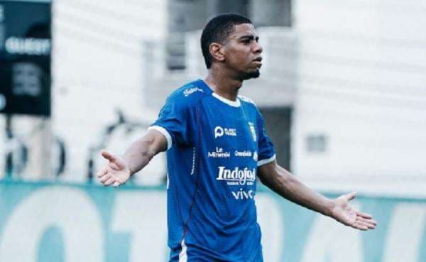 Tak Tergantikan! Ini Statistik Gila Ulliam Baros dan Julio Cesar yang Bikin Persib Sangar di Paruh Pertama