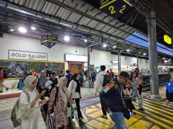 KAI Daop 6 Operasikan 31 KA Jarak Jauh dan 99 Ribu Tiket Selama Libur Panjang Idul Adha 2025 KAI Daop 6 Operasikan 31 KA Jarak Jauh dan 99 Ribu Tiket Selama Libur Panjang Idul Adha 2025