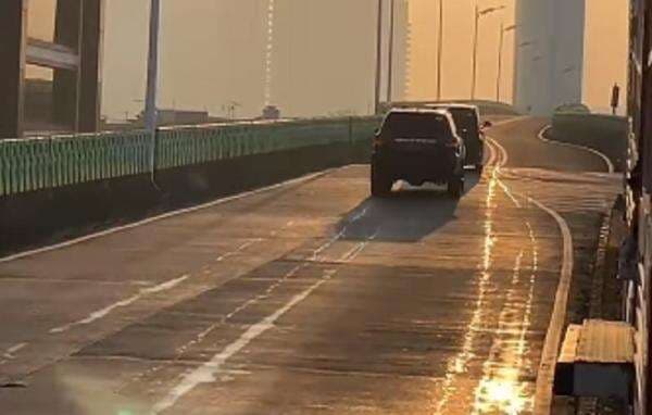 Respons Pramono soal 2 Mobil Dinas Melintas di Jalur Layang Transjakarta