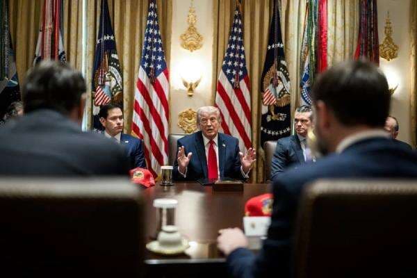 Trump Klaim AS Telah Bikin Kesepakatan Hebat dengan Iran, Teheran Bilang Belum! Trump Klaim AS Telah Bikin Kesepakatan Hebat dengan Iran, Teheran Bilang Belum!