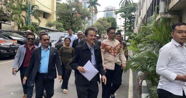 Roy Suryo Laporkan Tujuh Pendukung Jokowi Terkait Dugaan Fitnah dan Pencemaran Nama Baik