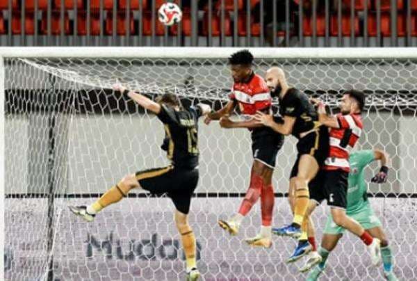 Madura United vs Bhayangkara FC Berakhir Tanpa Gol! Penalti Terbuang