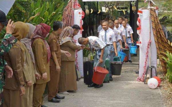 Jelang HUT RI ke-80, Puluhan Calon Paskibraka Karawang Mulai Jalani Pusdiklat