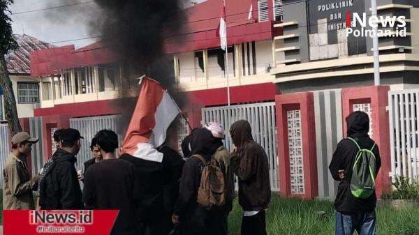 Geger RSUD Andi Depu: Pasien Diduga Dikeluarkan Paksa hingga Meninggal, Massa Tuntut Direktur Mundur