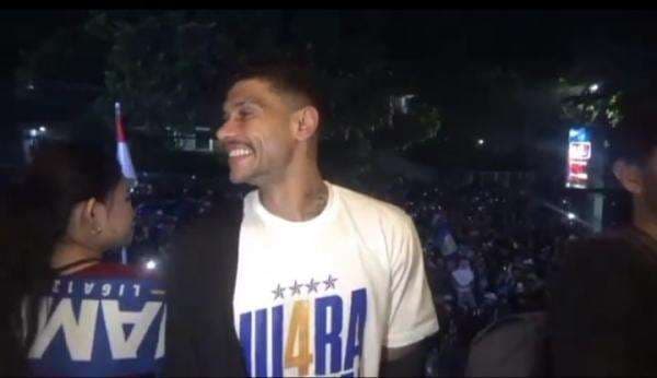 Persib Bandung Juara Liga 1 2024-2025: Raih Trofi dan Hadiah Rp7,5 Miliar