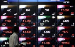 IHSG Lesu di Akhir Perdagangan, Turun 53 Poin ke 8.657