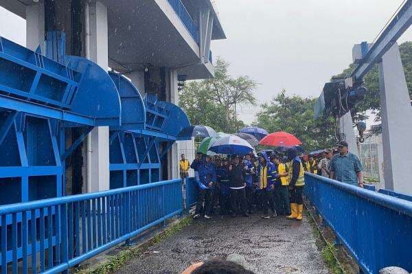 Pramono Tinjau Pintu Air Cengkareng Drain, Pastikan Berfungsi Baik Atur Aliran Air