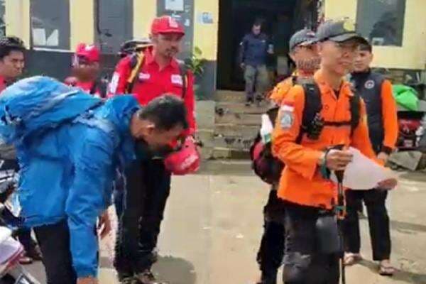 Operasi SAR Ditutup, Relawan Lanjutkan Pencarian Pendaki Hilang di Gunung Slamet