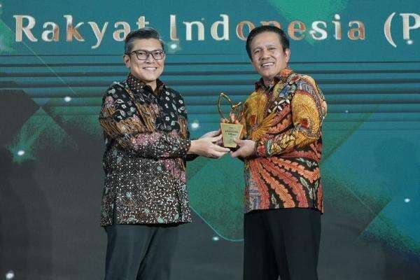 BRI Raih Anugerah Ekonomi Hijau Berkat Pemberdayaan UMKM lewat Keuangan Inklusif