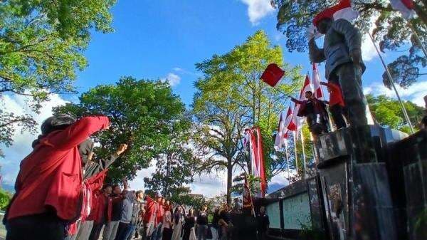 Mahasiswa UM Sumbar ‘Mengadu’ ke Bung Hatta Usai Desak DPRD Bukittinggi Bikin Merinding
