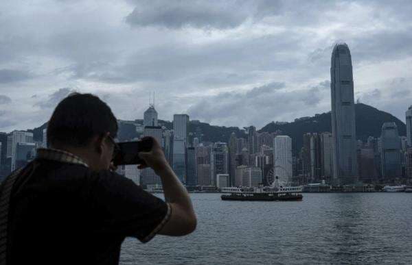 Hong Kong Shut Down Jelang Terjangan Topan Terkuat di Dunia Ragasa
