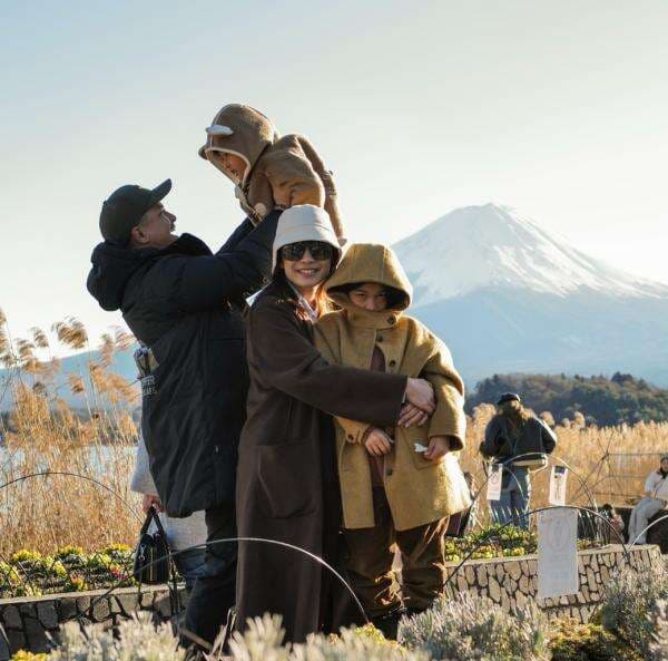 Potret Liburan Para Artis Indonesia, Chelsea Olivia hingga PrillyLatuconsina ke Jepang