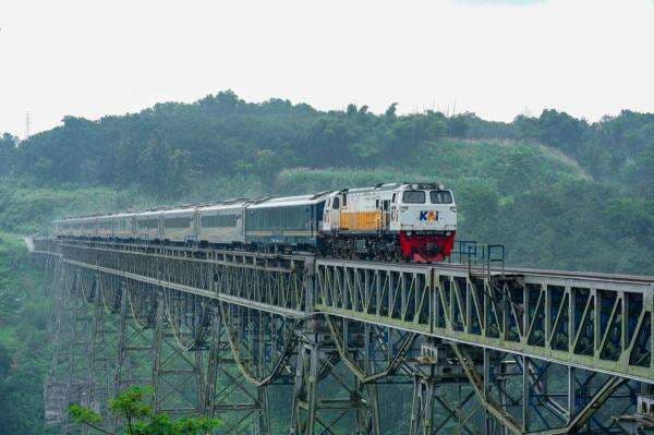 Layanan KA Pangandaran dan Papandayan Melejit, KAI Mantapkan Konektivitas di Jawa Barat