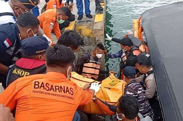 Update KM Putri Sakinah Tenggelam di Labuan Bajo, 1 Jenazah Putri Pelatih Valencia Ditemukan