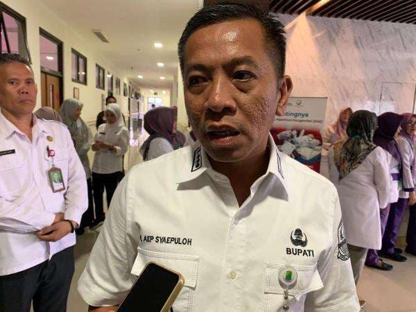 Bupati Aep Geram, Sepekan Jelang Lebaran Perbaikan Jalur Pantura Karawang Masih Molor