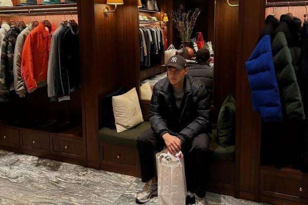 Jay Idzes Akui Tak Terlalu Suka Pesta dan Minum-Minum