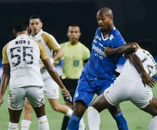 Persib Tanpa Dua Striker Utama Saat Hadapi Borneo FC, Ini Kata Bojan Hodak