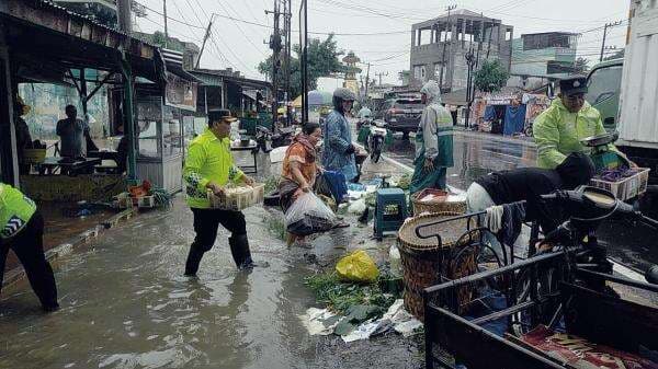 Polri Kerahkan 1.030 Personel Tangani 221 Kejadian Bencana di Sumut