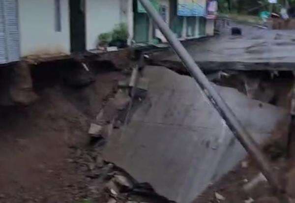 Kejari Semarang Respons Laporan Warga soal Lahan Ambles di Perumahan Permata Puri
