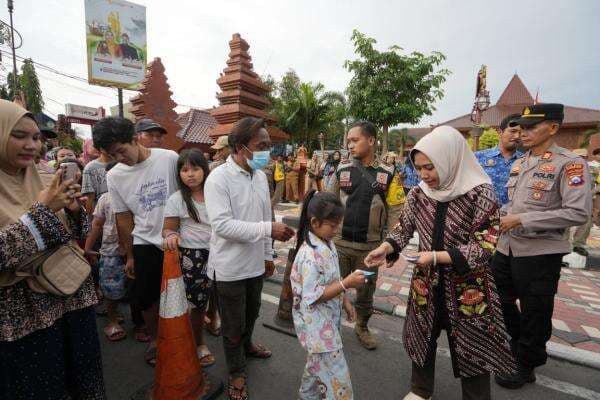 1000 Takjil voucher Ramadhan senilai 10 ribu rupiah ludes diserbu warga