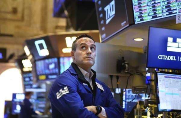 Wall Street Dibuka Merah Imbas Kembali Memanasnya Tensi Dagang AS-China