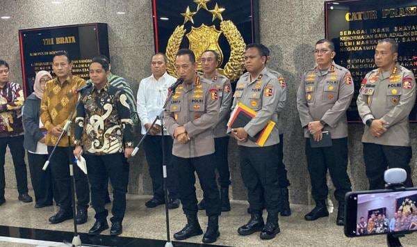 Kapolri Ungkap Gelondongan Kayu di Sumut Ada Bekas Potongan Gergaji Mesin!