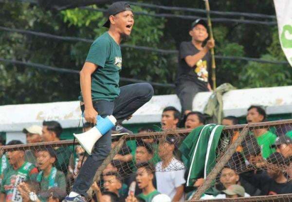 Smeck Hooligan Kecam Pendukung Bobby-Surya yang Ejek PSMS Medan di Debat Pilgub Smeck Hooligan Kecam Pendukung Bobby-Surya yang Ejek PSMS Medan di Debat Pilgub