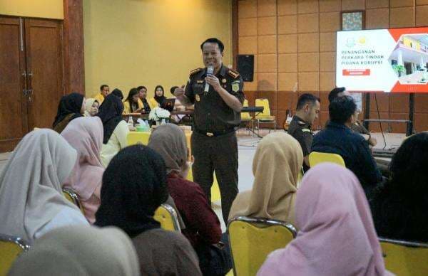 Kuliah Umum Unigoro: Kajari Bojonegiro Beberkan Strategi Kejaksaan Tangani Kasus Korupsi