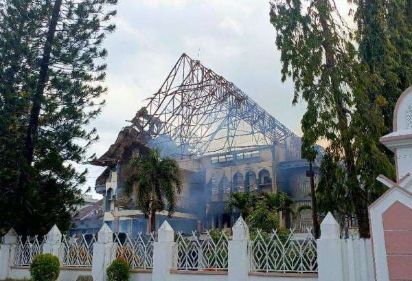 Gedung DPRD NTB Dibakar Massa Pendemo, Polisi Imbau Warga Tetap Tenang