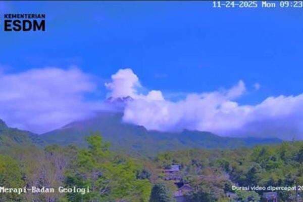 Gunung Merapi Hari Ini Luncurkan Awan Panas Guguran 1,5 Km, Status Level III Siaga