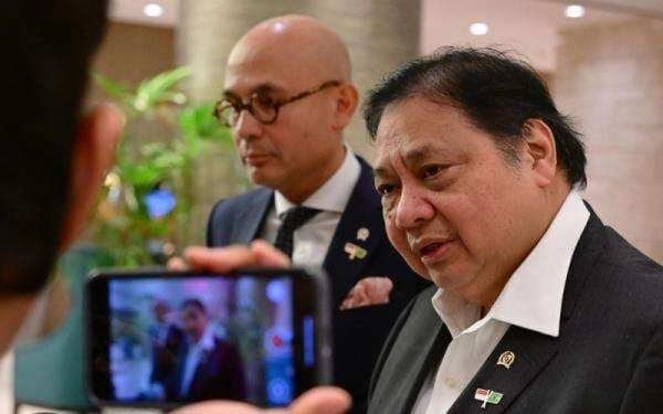 Airlangga Tepis Isu Sri Mulyani Mundur Sebagai Menkeu