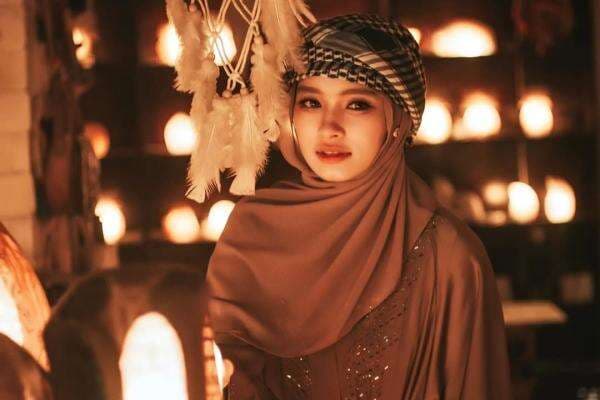 Inara Rusli Bantah Jadi Selingkuhan Insanul Fahmi, Klaim Hanya Rekan Bisnis pada Istri Sah