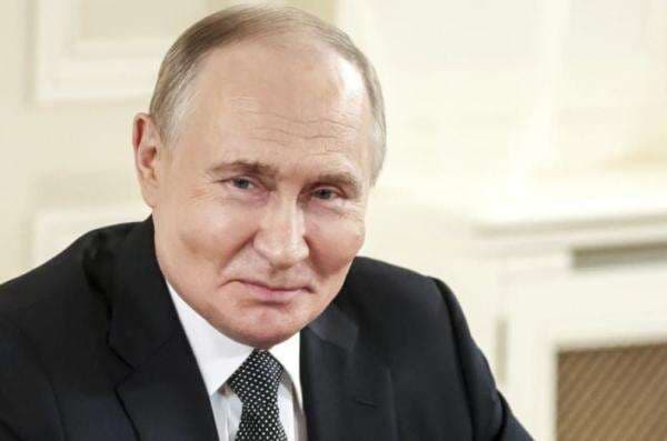 Sedang Jatuh Cinta, Siapa Perempuan yang Diincar Vladimir Putin?