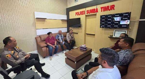 Kapolres Sumba Timur Pastikan jaga Sinergitas dengan Insan Pers dan Siap Terima Kritik