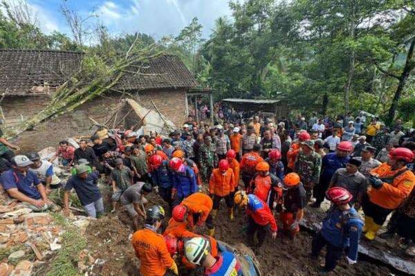 Bencana Longsor Maut di Trenggalek, 4 Orang Tewas Tertimbun