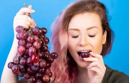 Rajin Makan Anggur Bisa Bikin Cantik? Cek Faktanya