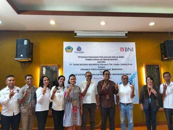 Permudah Sistem Pembayaran, Bank BNI Cabang Ende PKS dengan Perumda Tirta Komodo dan BLUD SPAM Matim
