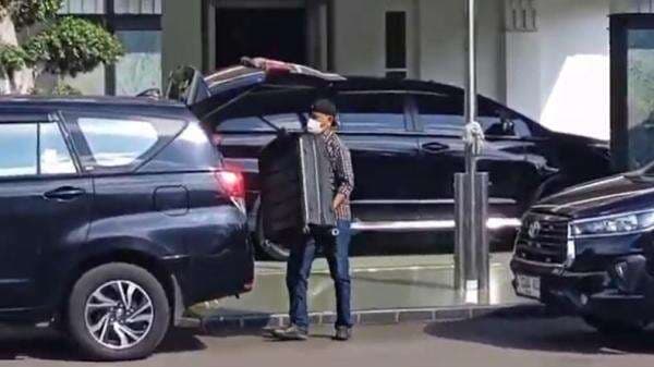 KPK Geledah Balai Kota Madiun, 5 Koper Terkait Kasus Korupsi Wali Kota Maidi Disita