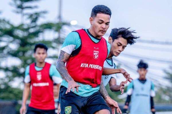 Pengorbanan Demi Persebaya! Gali Freitas Rayakan Natal Perdana Jauh dari Keluarga