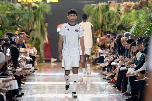 Dirancang Anak Presiden Prabowo, Jersey Tim Indonesia untuk SEA Games 2025 Resmi Dirilis