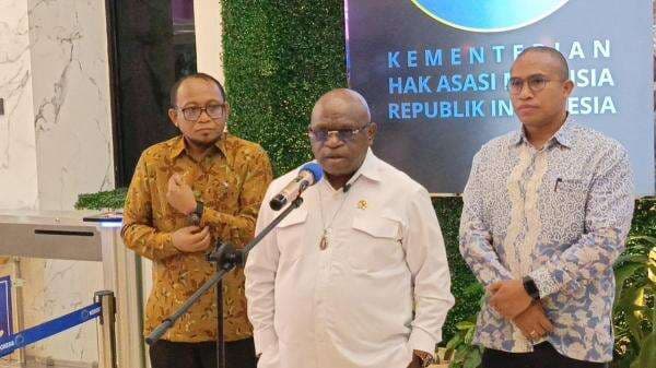 Alasan Pigai Usul Sipil Duduki Jabatan di Polri: Lebih Profesional!