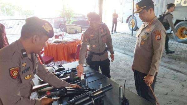 Kapolrestabes Makassar Sidak Perlengkapan Sabhara, Tegaskan Tidak Buat Pelanggaran
