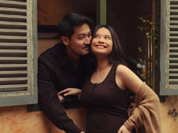 Selamat! Hanggini dan Luthfi Aulia Umumkan Kehamilan Anak Pertama
